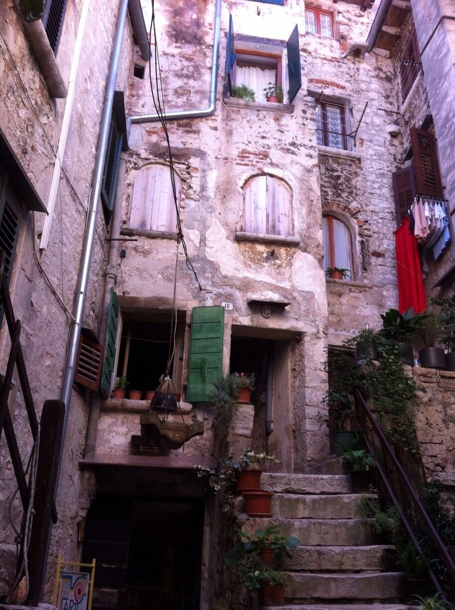 More back alleys 😍