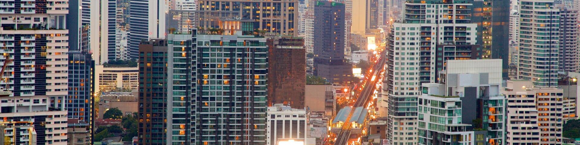 Sukhumvit showing cbd and night scenes