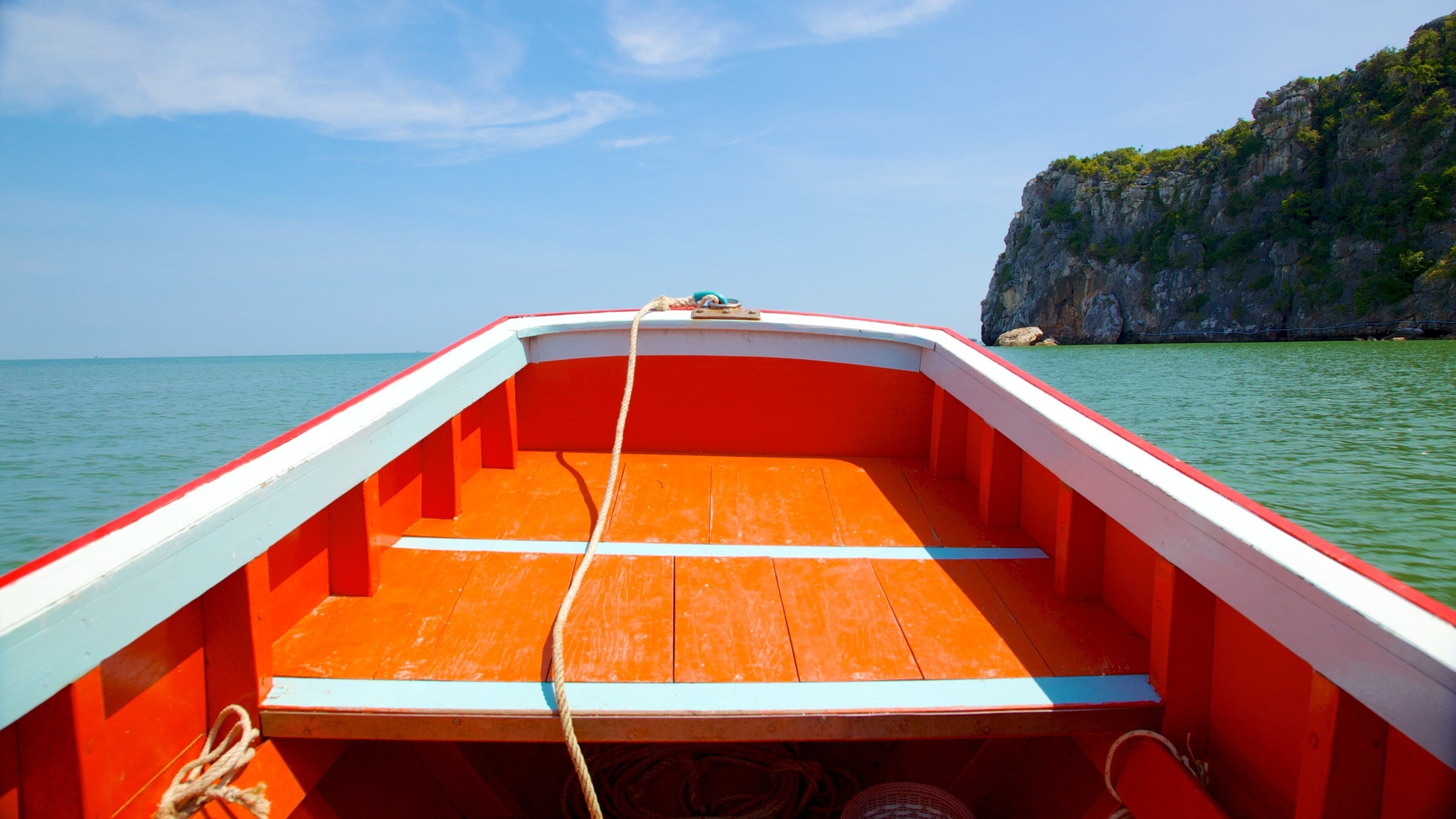 華欣 其中包括 崎嶇的海岸線 和 划船