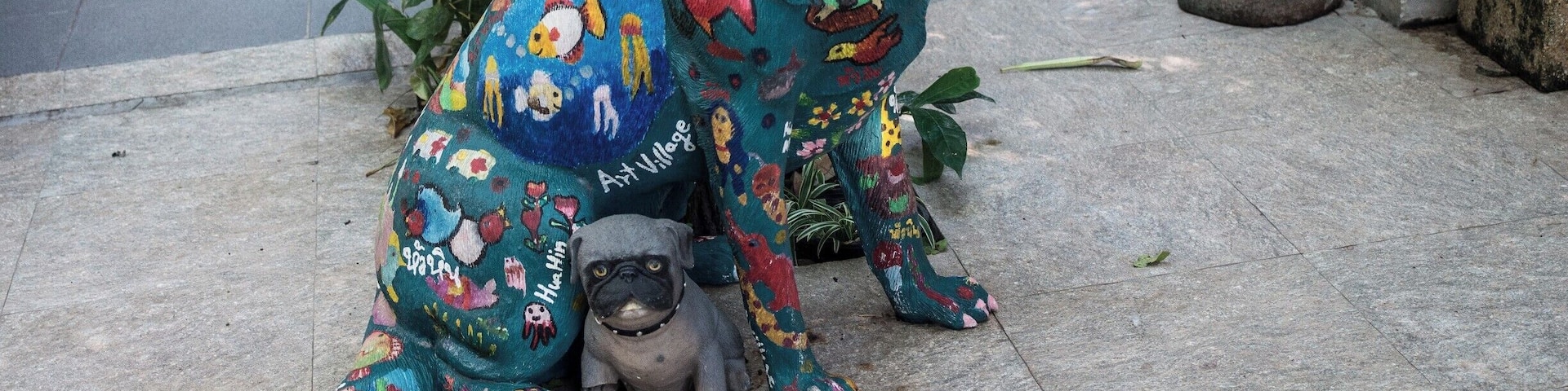 A lovely place to spend a quiet afternoon, watching local artists painting, crafting or sculpuring. There is also a lovely café with a nice view over a pond. Please do donate as there is no entrance fee