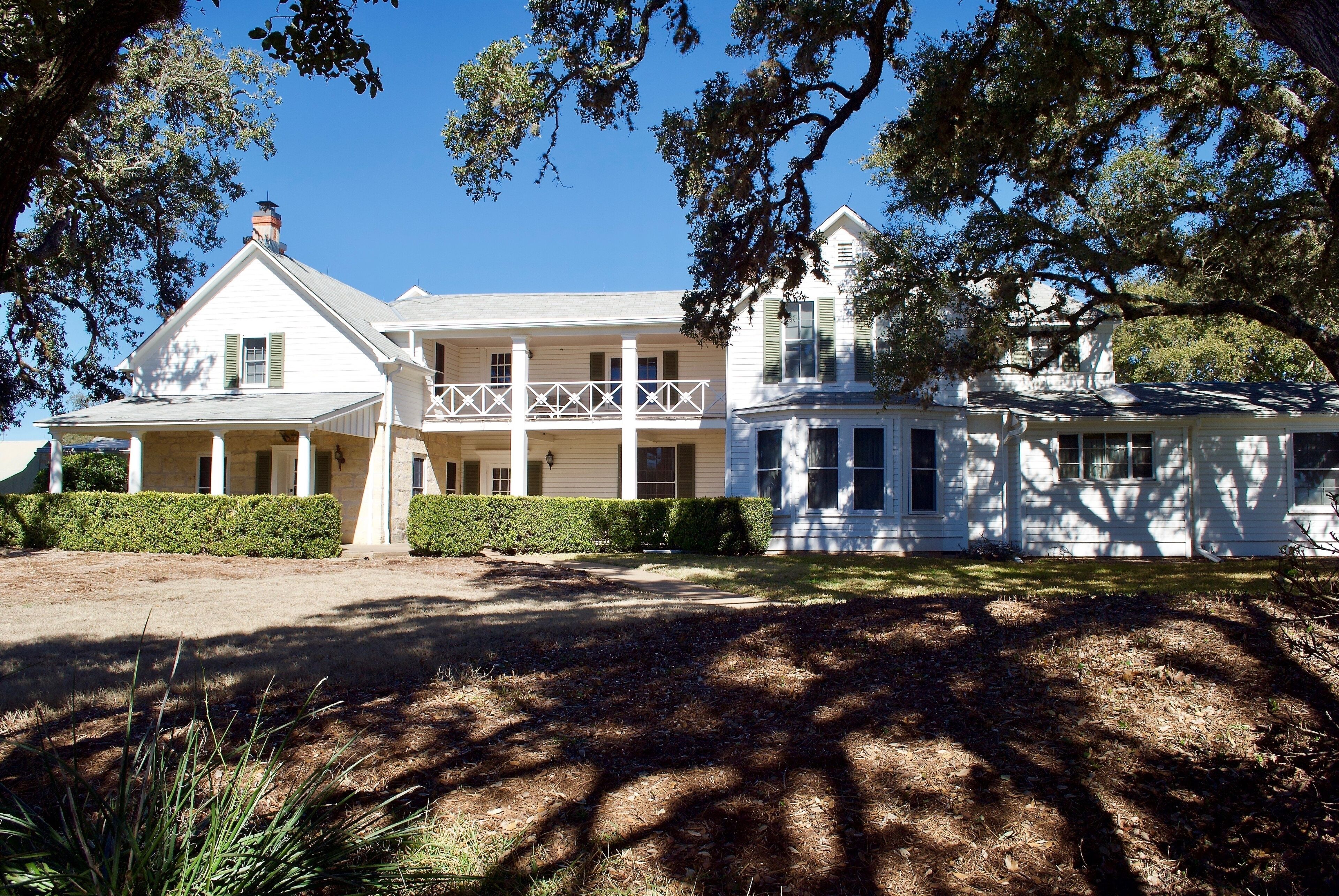 Stonewall, Texas: The Johnson family home, known as the "Texas White House" was built by Lyndon B Johnson. The site is now known as the Lyndon B. Johnson National Historical Park.