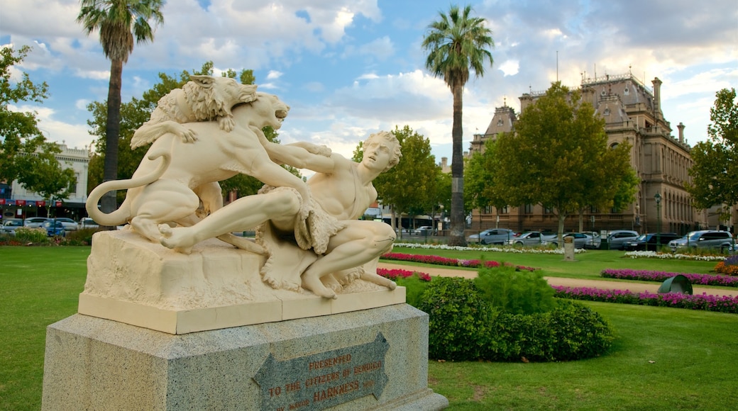 Murray Valley showing a park, signage and a statue or sculpture