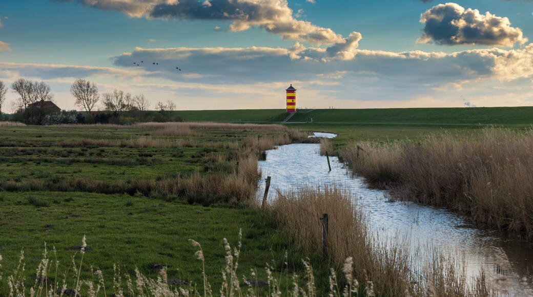 Ottos lighthouse at sunset