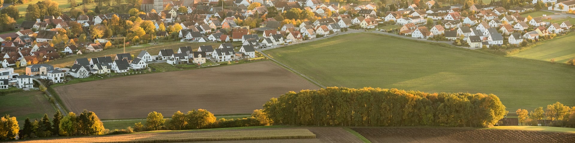 Luftbild, kleines Dorf in der Fränkischen Schweiz