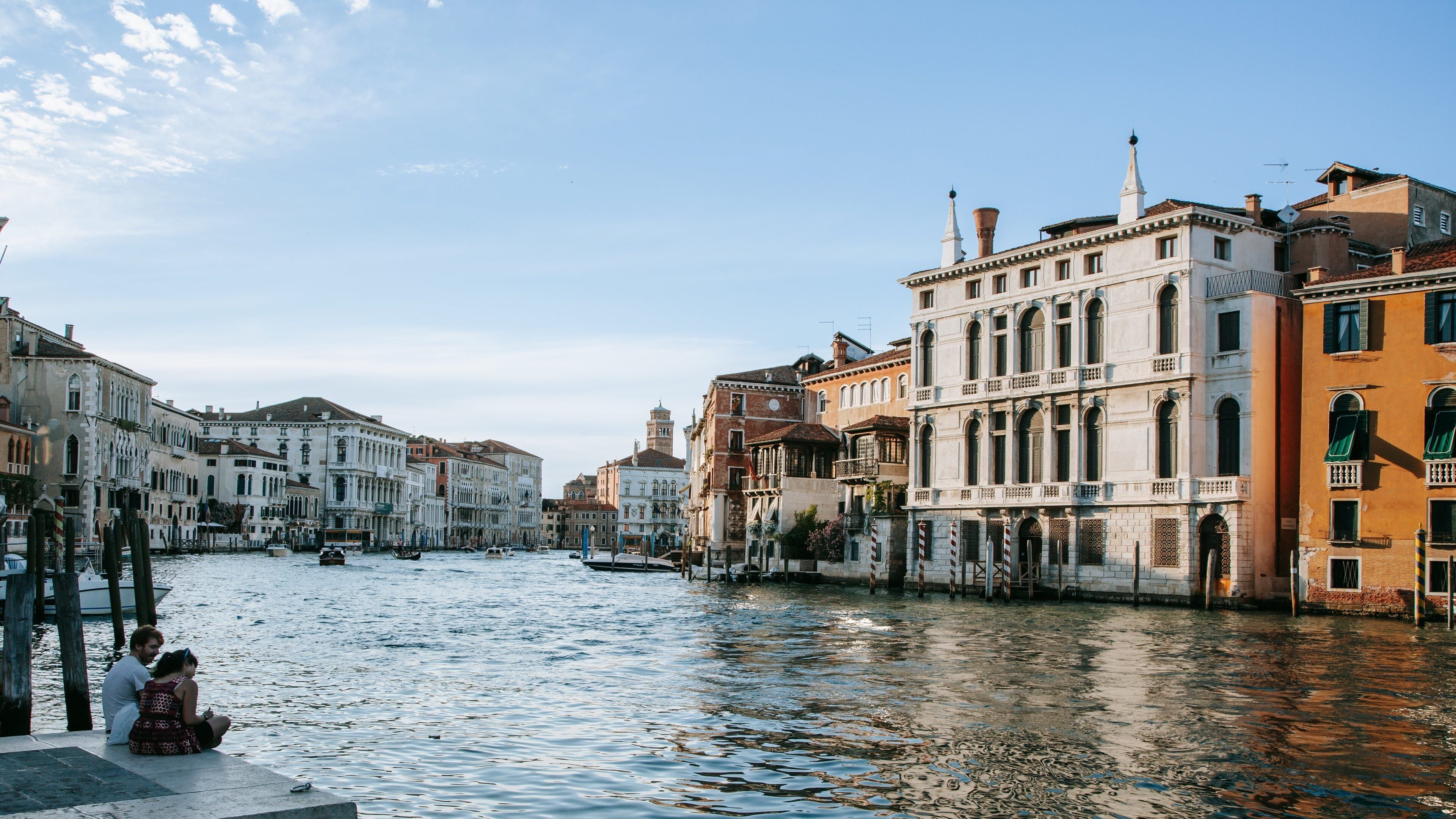 Dorsoduro which includes a river or creek