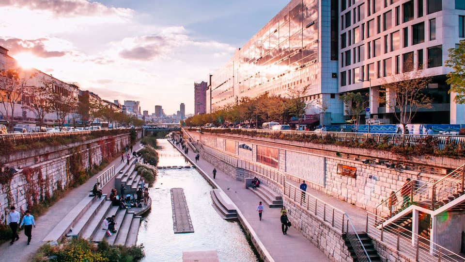 Cheonggyecheon canal near Dongdaemun district, Seoul, South Korea