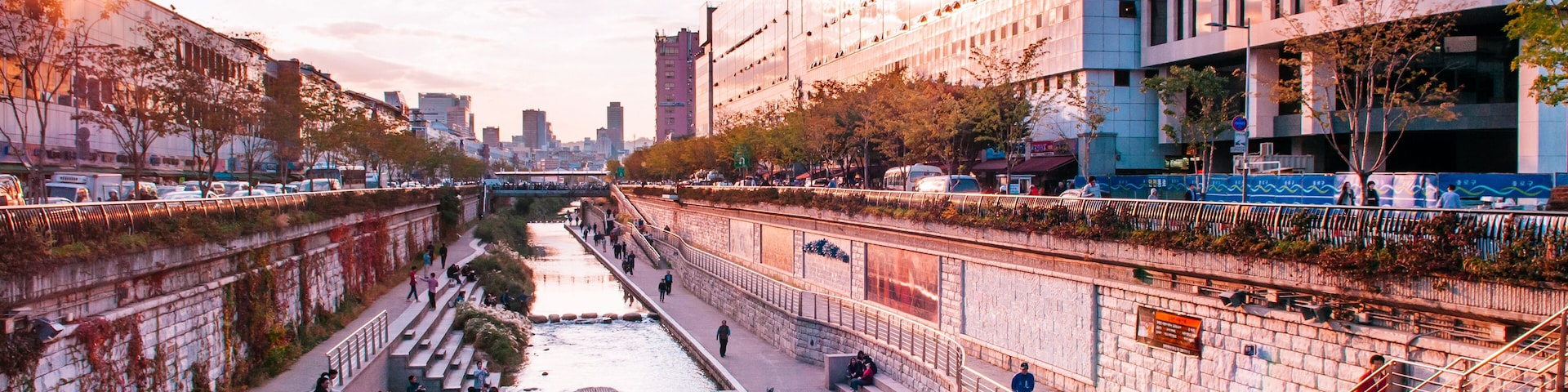 Cheonggyecheon canal near Dongdaemun district, Seoul, South Korea