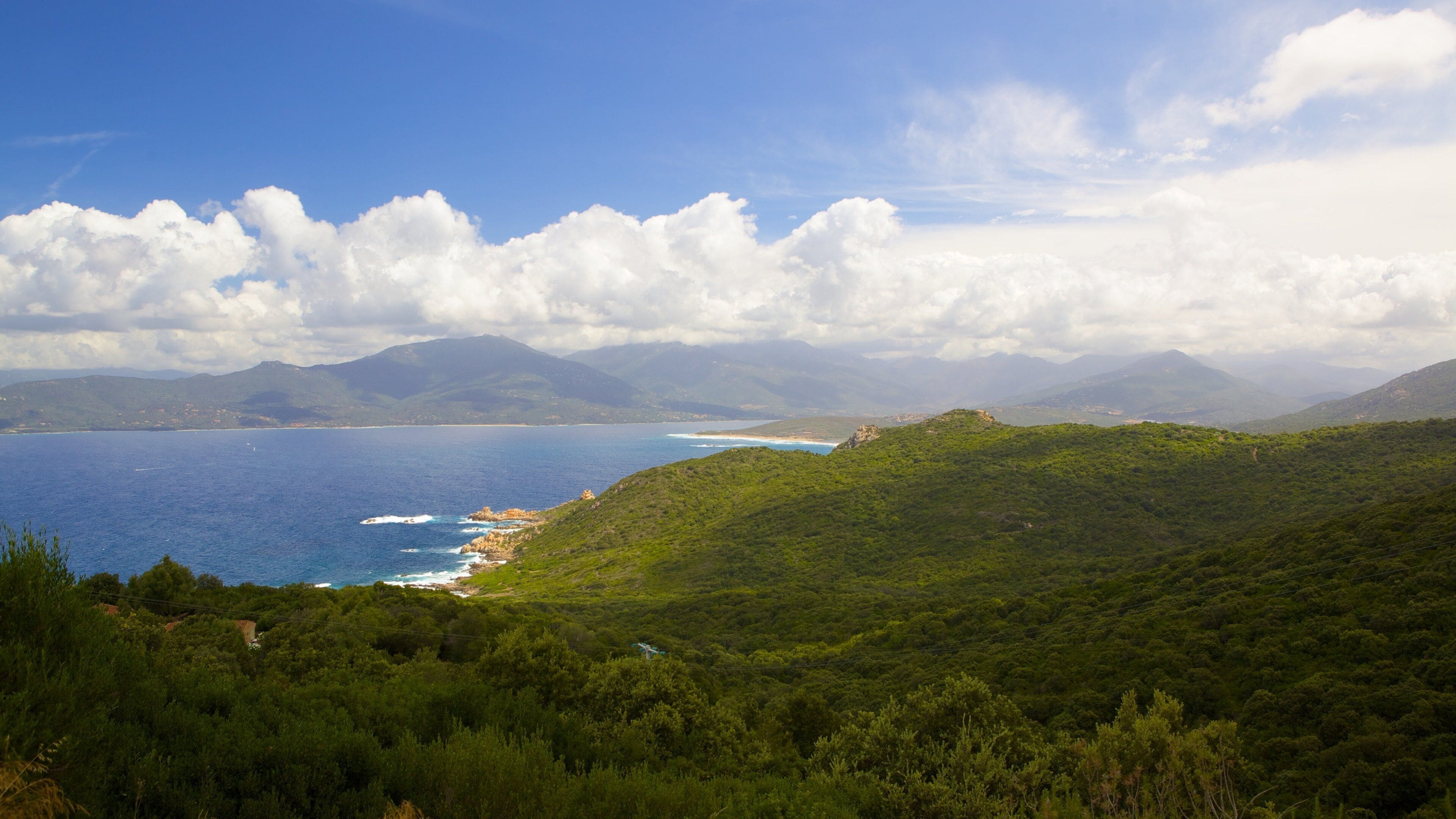 Zuid-Corsica bevat algemene kustgezichten