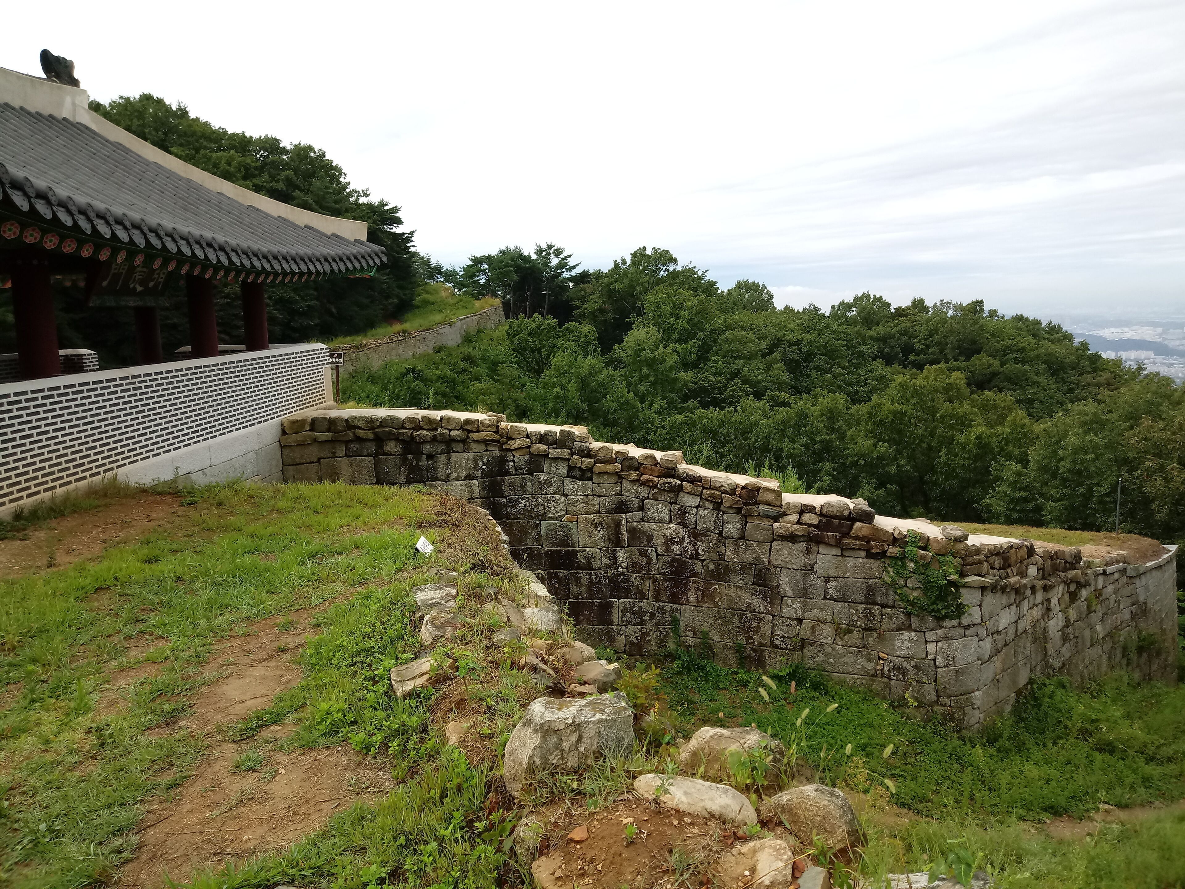 상당산성 서문