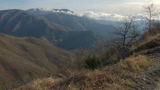 Monte Zatta, tra le nuvole