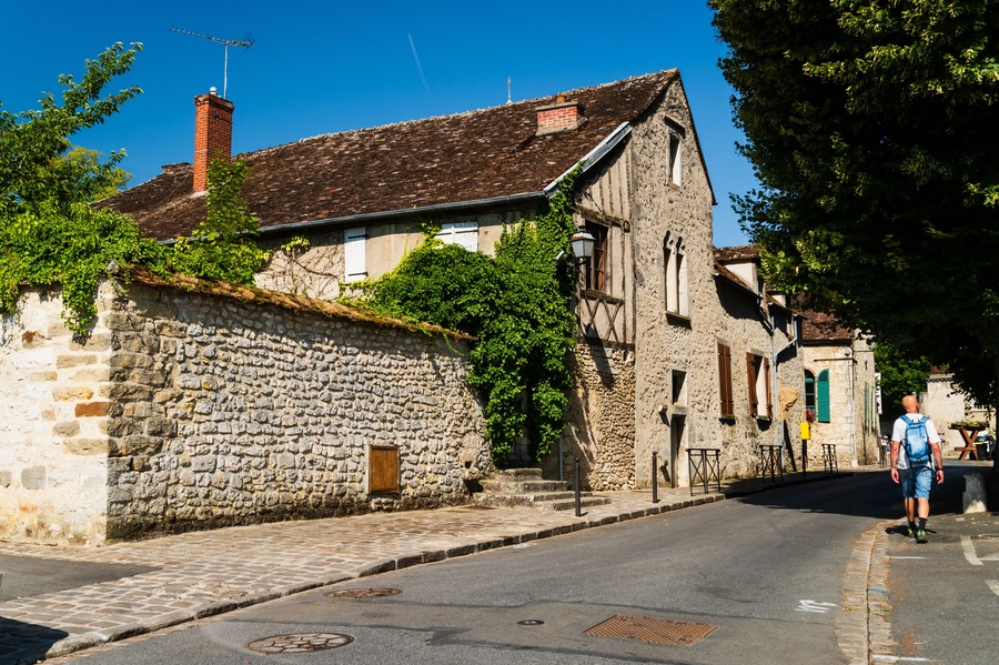 Una strada in Provins in Francia