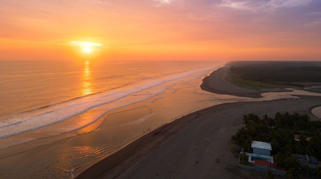 Stunning natural beauty of an unspoiled Sonsonate beach at sunset