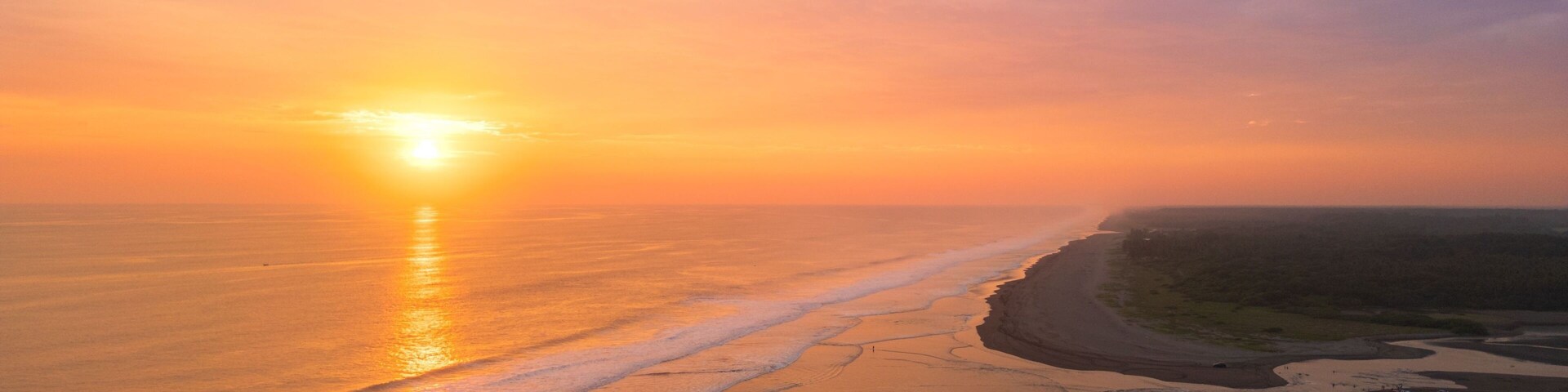 Stunning natural beauty of an unspoiled Sonsonate beach at sunset