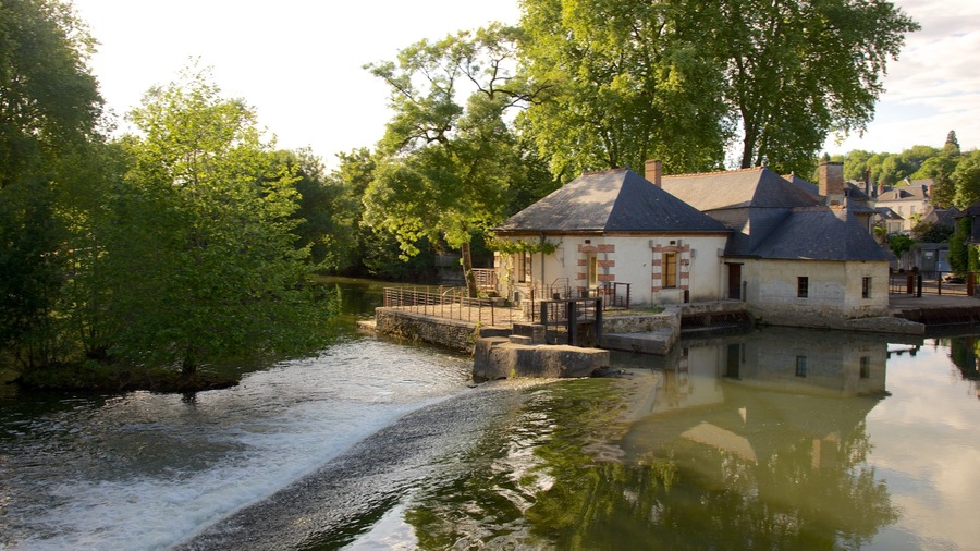 Centro – Vale do Loire caracterizando uma casa e um rio ou córrego