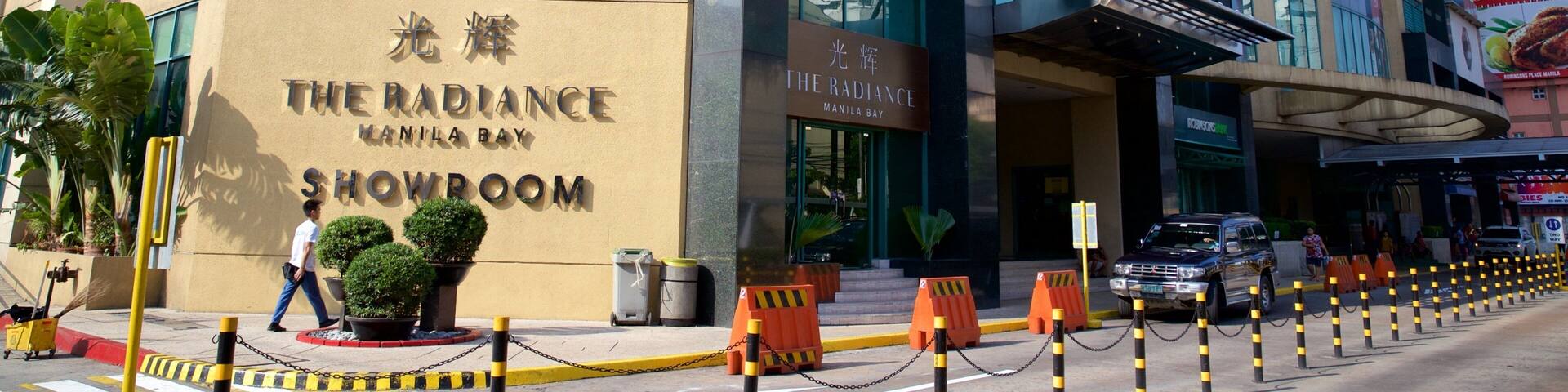 Ermita showing a city