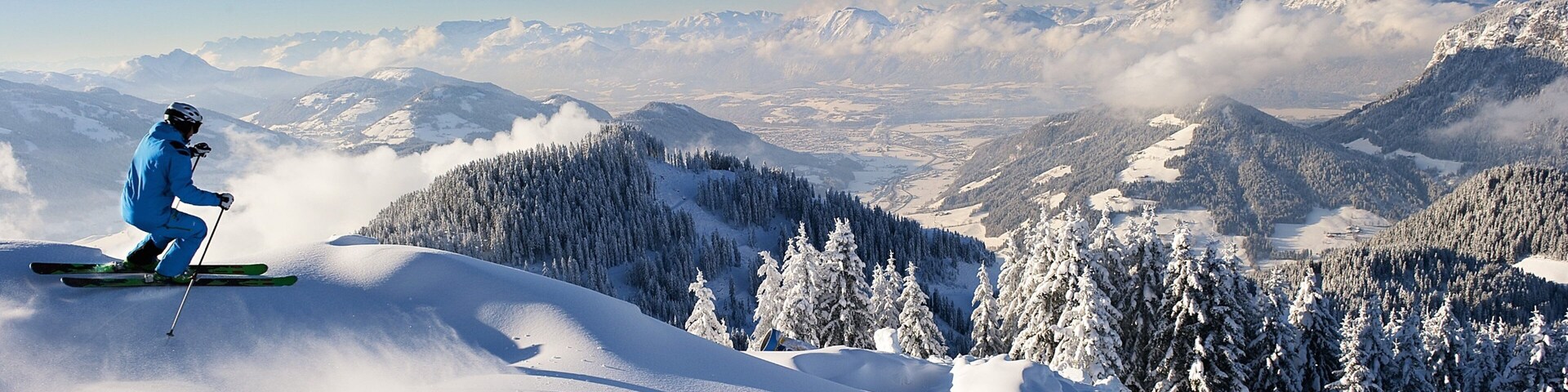 Soell showing snow, mountains and snow skiing