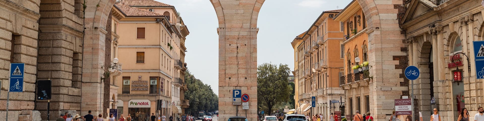 Citta Antica showing heritage elements