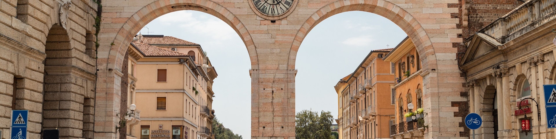 Citta Antica showing heritage elements