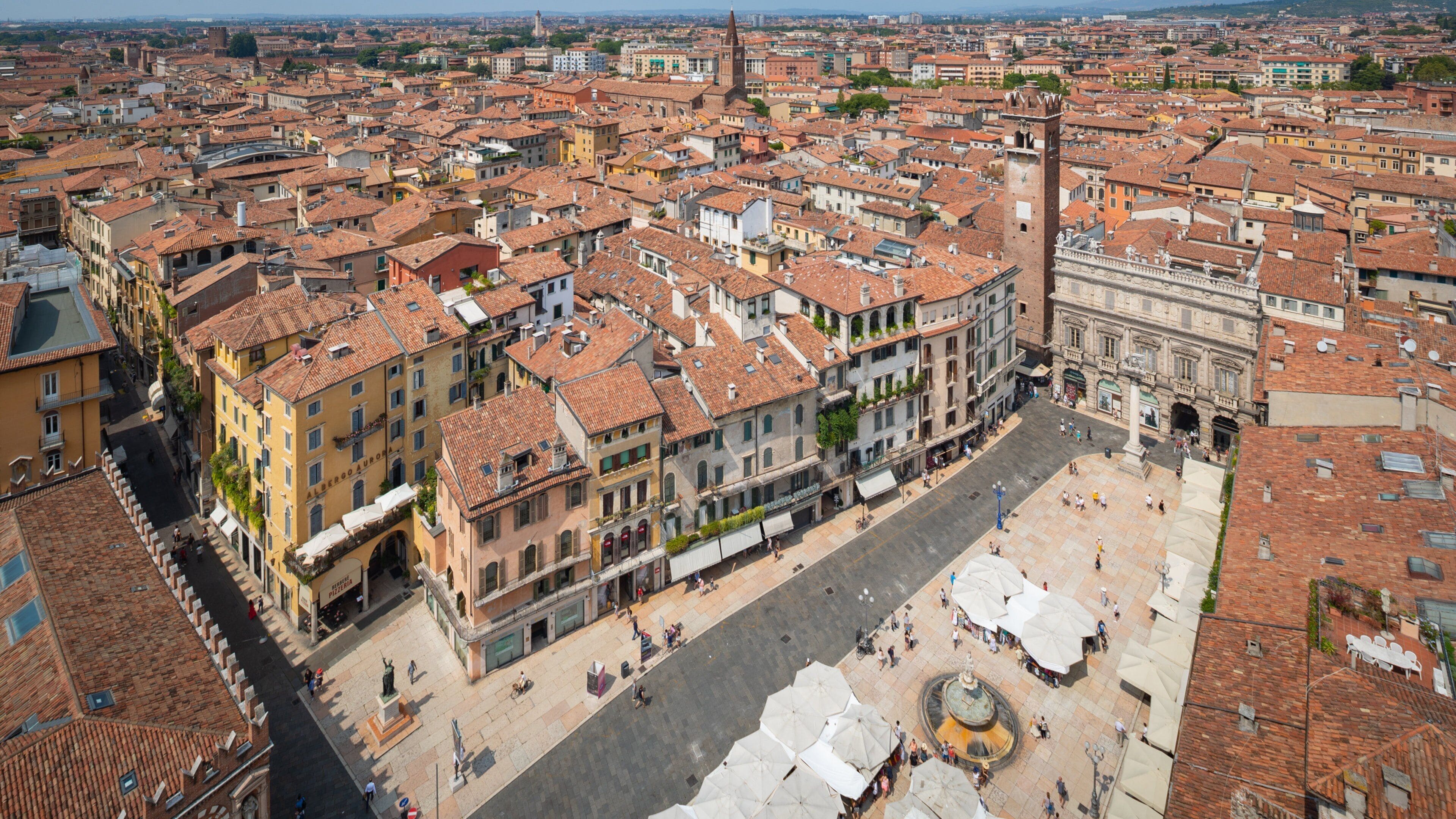 Citta Antica which includes landscape views and a city