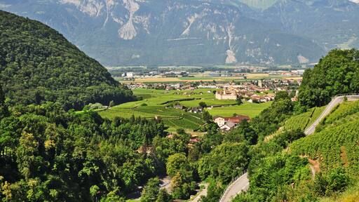 Il Villaggio e castello di Aigle, Cantone di Vaud - Svizzera