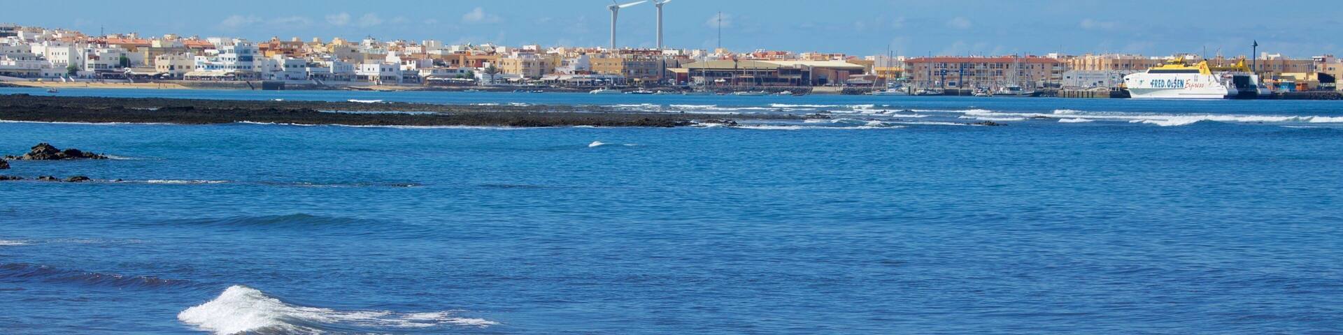 Corralejo which includes general coastal views