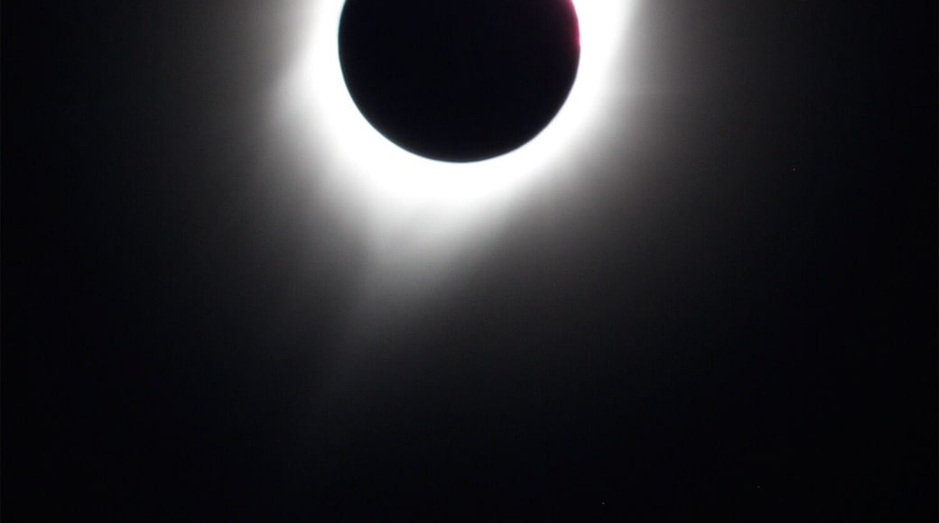 Totality...2-3 o'clock turning red.