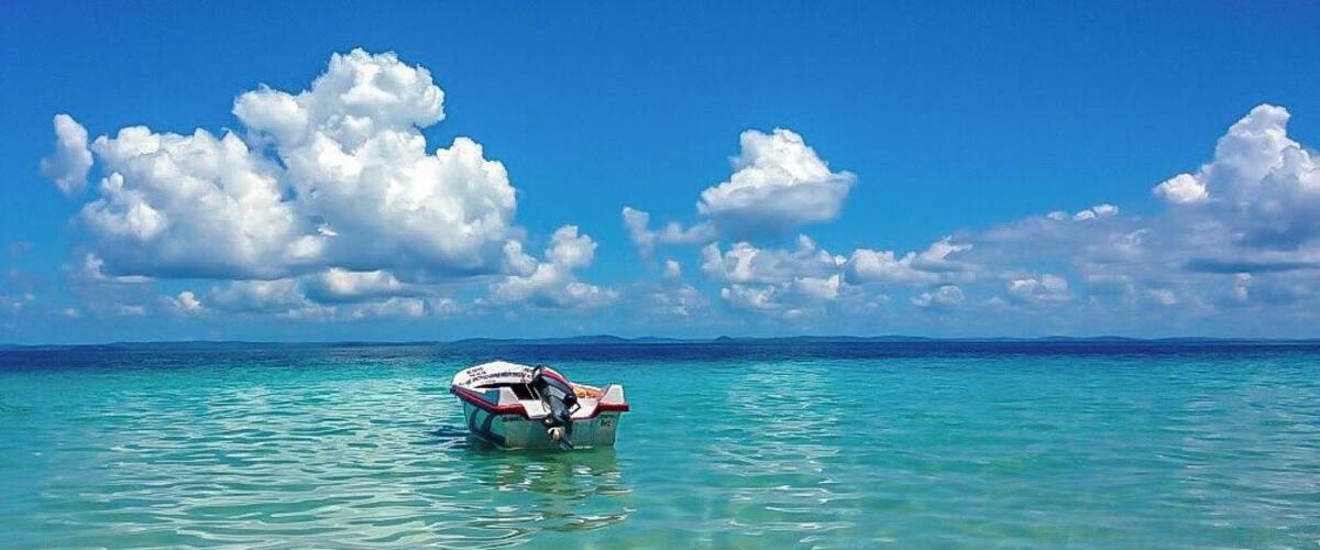 A journey of a thousand miles begins with a single step, and mine began with this one :)
The emerald green water and bright blue sky (pretty much all round the year except for monsoons) makes every picture taken at Andaman islands look vibrant and colorful. One such place is the Elephant Beach on Havelock island.
All the beaches in Havelock island are just a few miles apart. You can pretty much visit every corner of the island in 2-3 days.
#beachbound