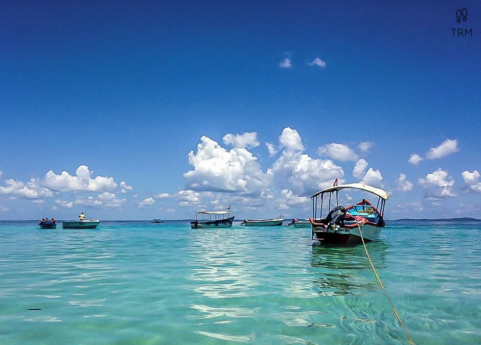 Crystal clear waters and blue sky take your breath away on the Elephant Beach in Andaman Islands. Perfect place to go snorkeling! #beachbound