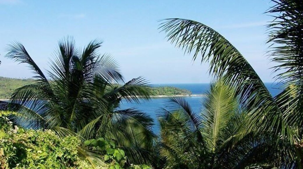 #beachbound as you travel towards the high point on Mt harriet, to your left, the amazingly beautiful bay of bengal