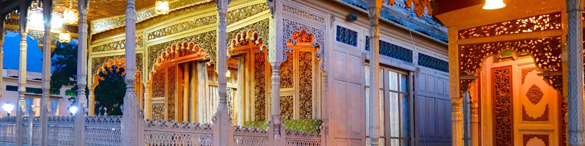 Jammu and Kashmir showing a temple or place of worship, night scenes and heritage architecture