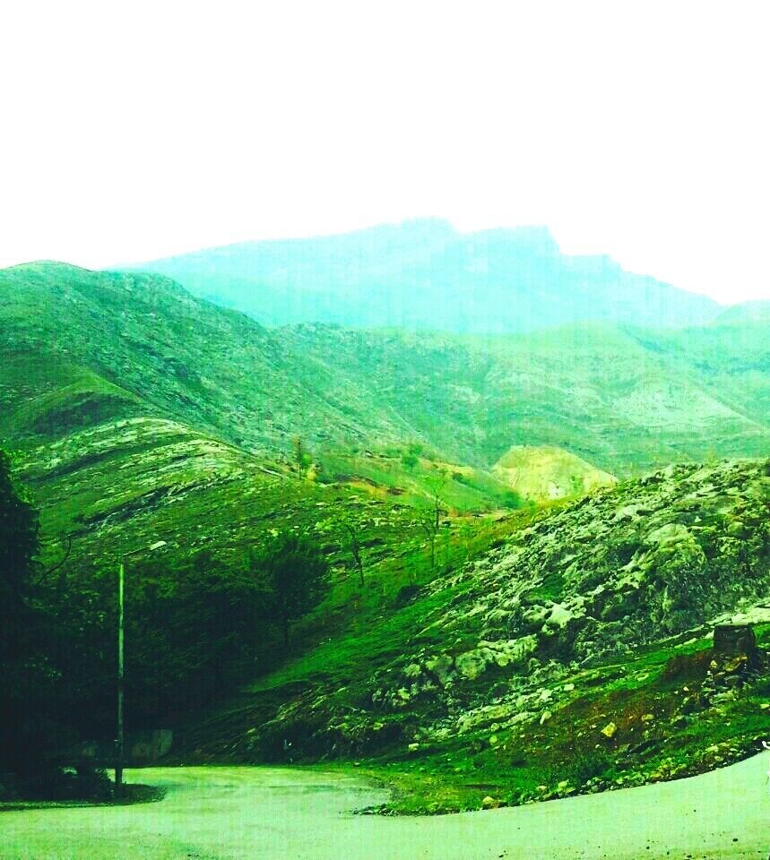 And suddenly the lake emerges as soon as you take this turn..:)