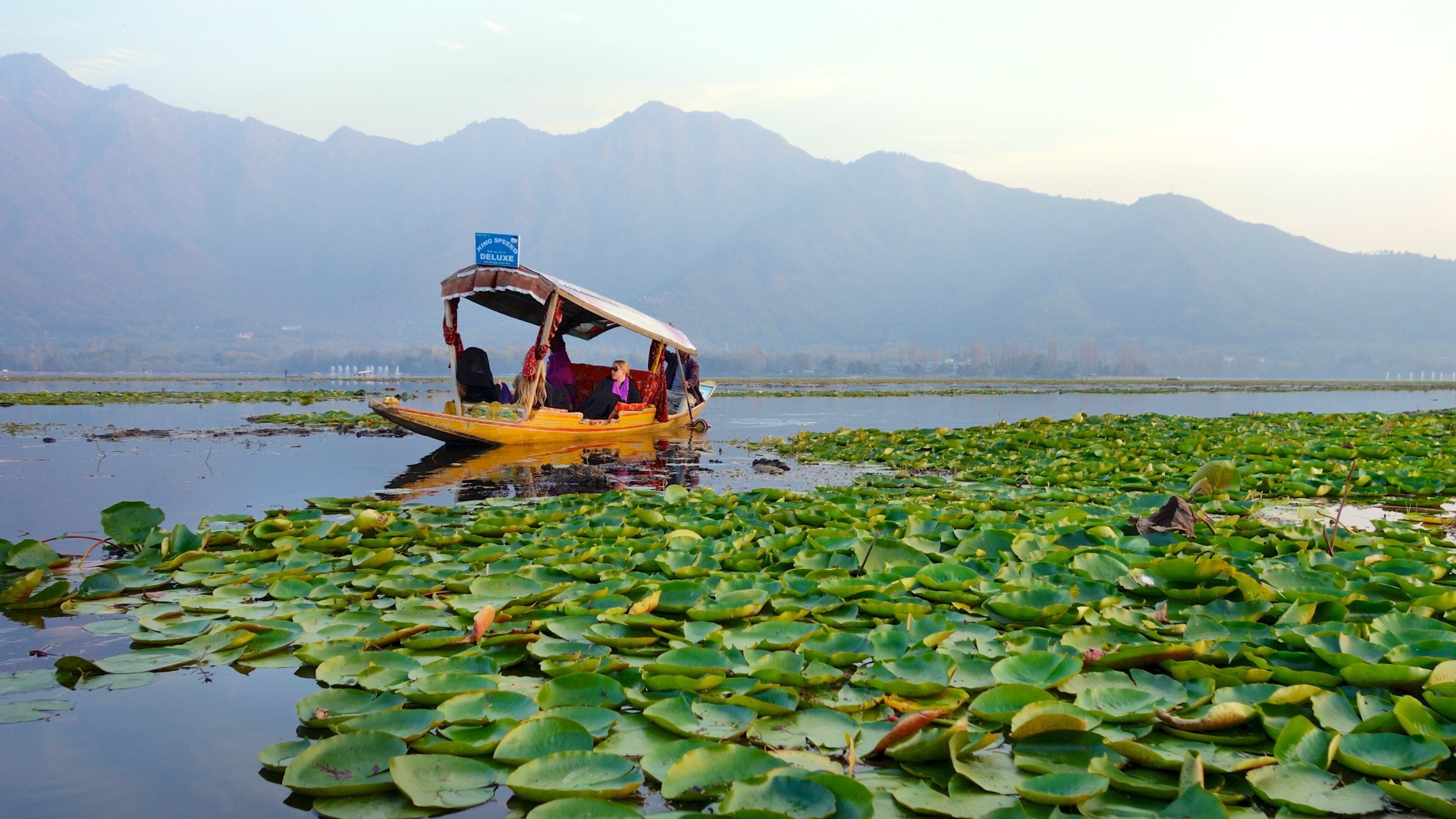Bang Jammu và Kashmir cho thấy chèo thuyền, phong cảnh và hồ nước