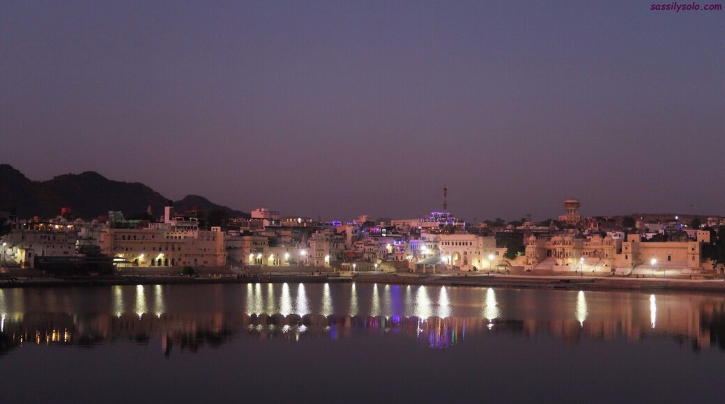 Another beautiful evening in Rajasthan in the beautiful city of Pushkar....