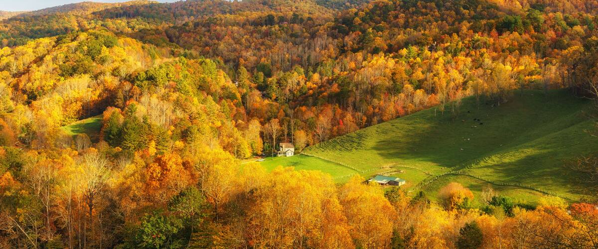 Back Country Road Farm near Valle Crucis in Autumn North Carolina