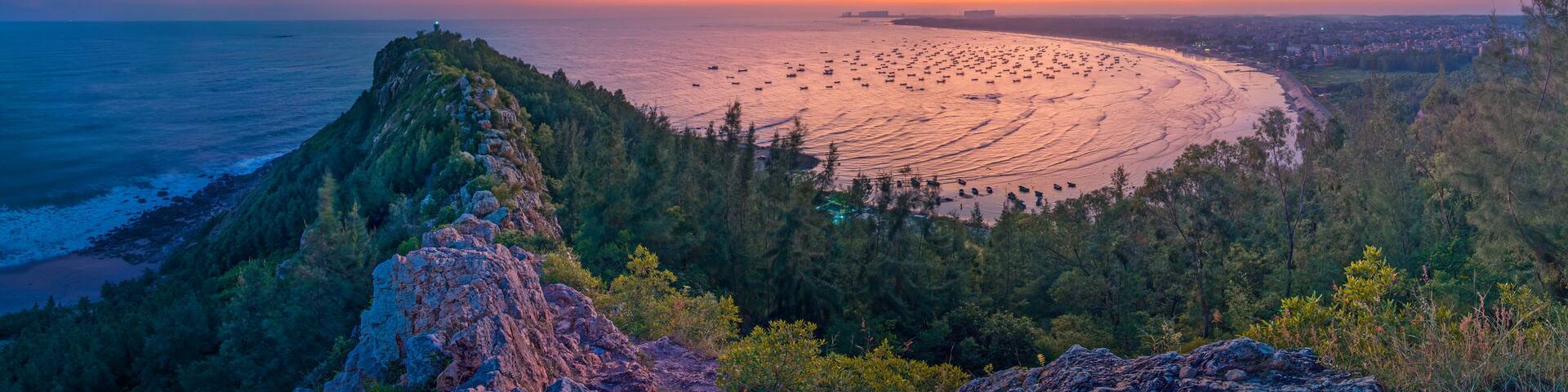 Guangdong maoming YanJingLing sunset glow