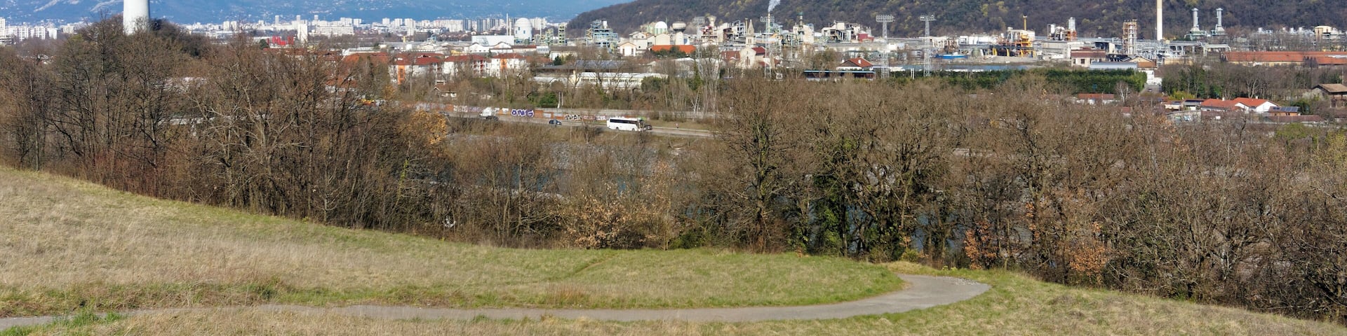 Plate-forme chimique de Pont-de-Claix vue de la colline du Rochefort à Claix