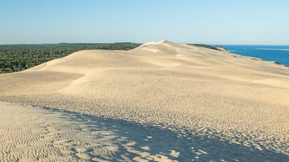 Wide shot of the top of the Dune of Pilat in La Teste-de-Buch, France with nobody in sight