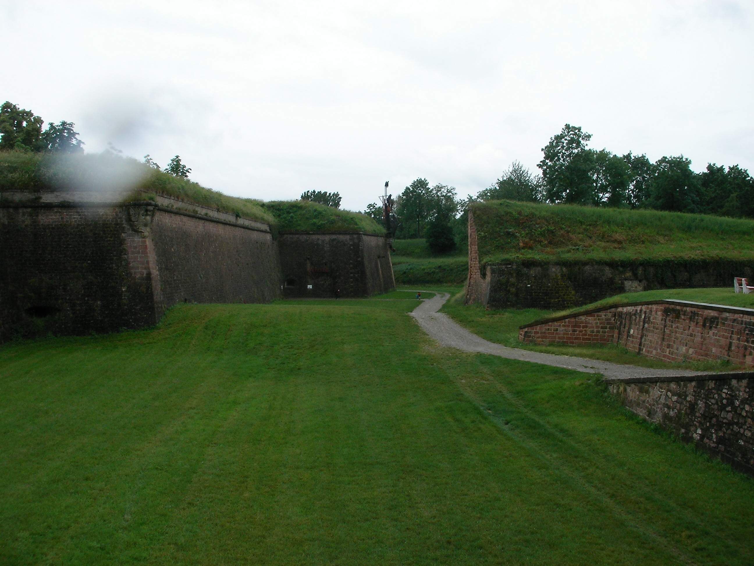 This building is classé au titre des Monuments Historiques. It is indexed in the Base Mérimée, a database of architectural heritage maintained by the French Ministry of Culture, under the reference PA00085566 .