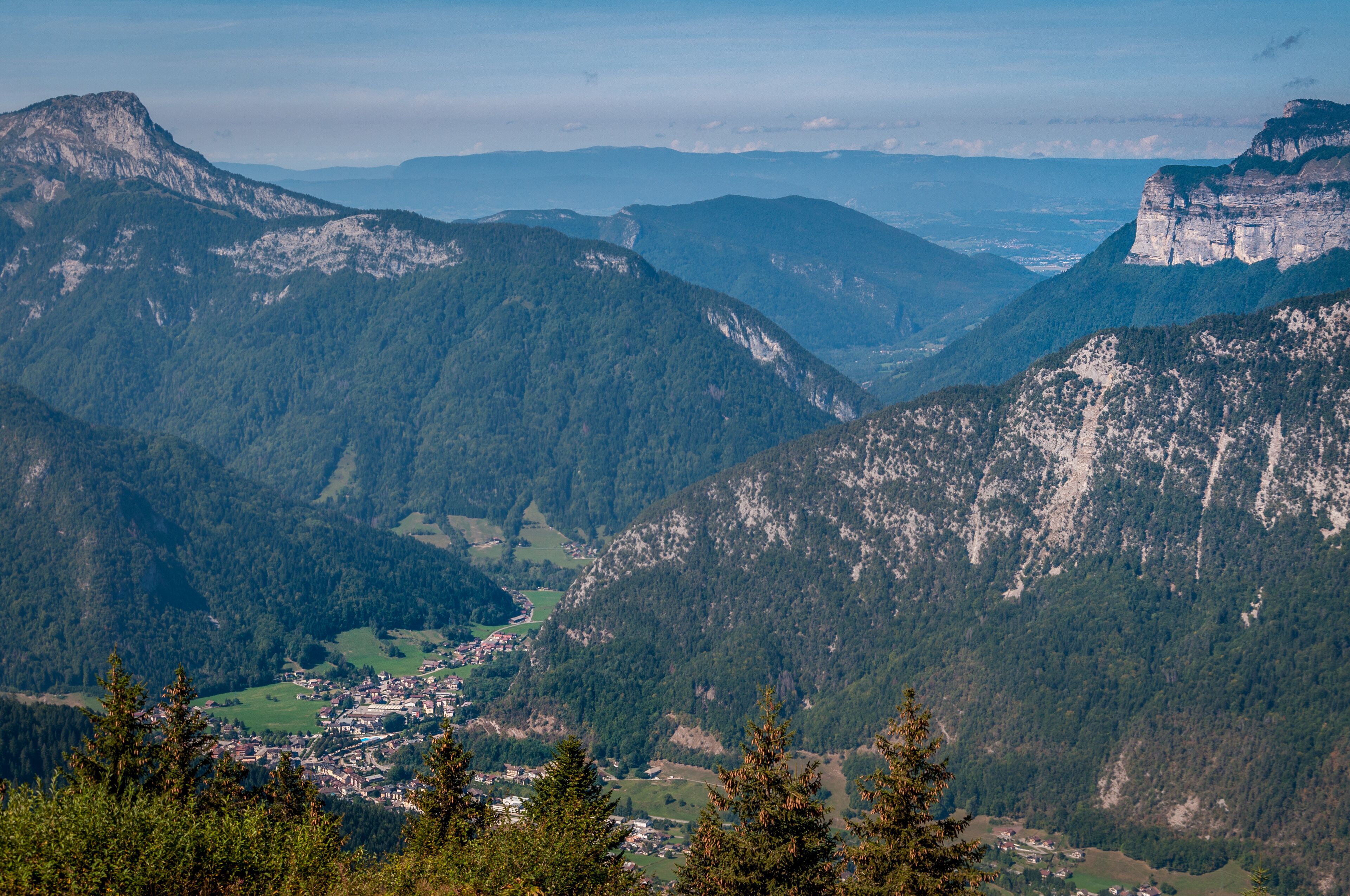 Vallée de Thones vue depuis le plateau de Beauregard