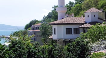 Royal Palace of Balchik - Read more about our adventure - http://wp.me/p1hz24-SX