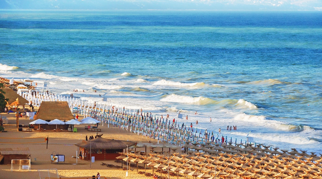 หาด Golden Sands