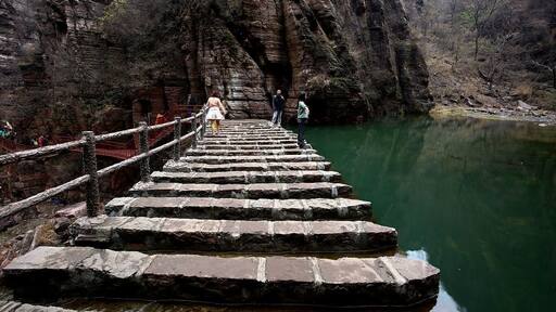 #DanfenDitch of Wanxian Mountain Scenic Area a.#丹分沟-万仙山风景区.
https://twitter.com/Beautifulgx
