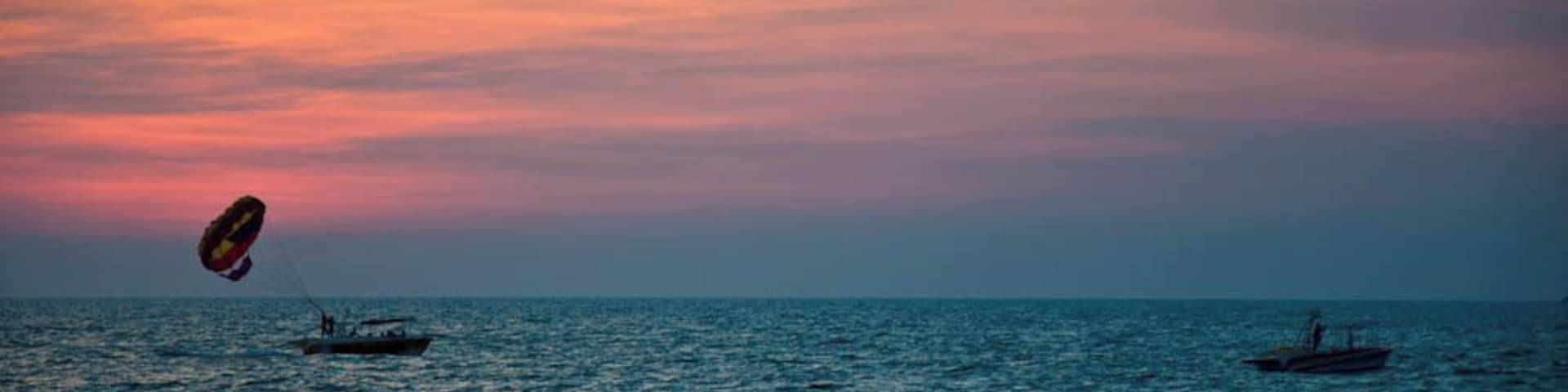 Some keep it radical, while others relax...
but we're all having fun as the sun goes down at #beach in Goa - Incredible India! :)
#GoldenHour #waterlust