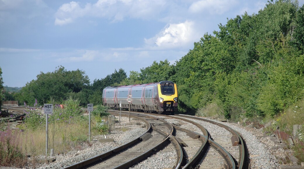 A CrossCountry Class 220 approaches Filton Abbey Wood at speed with a southbound service.