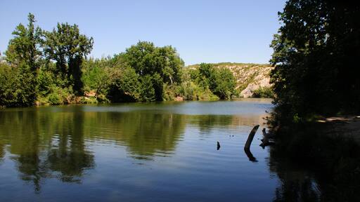 The very quiet Vidourle river near Aubais is the frontier between the districts Gard and Herault