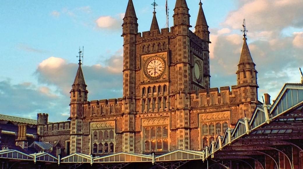 Temple Meads railway station: Arriving or leaving by train, this maybe one of the first or last views of Bristol you get. Could be worse...#StunningStructures