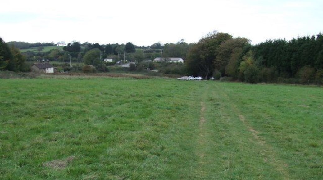 Felton Common The north end of the common, with Potters Hill in the distance.