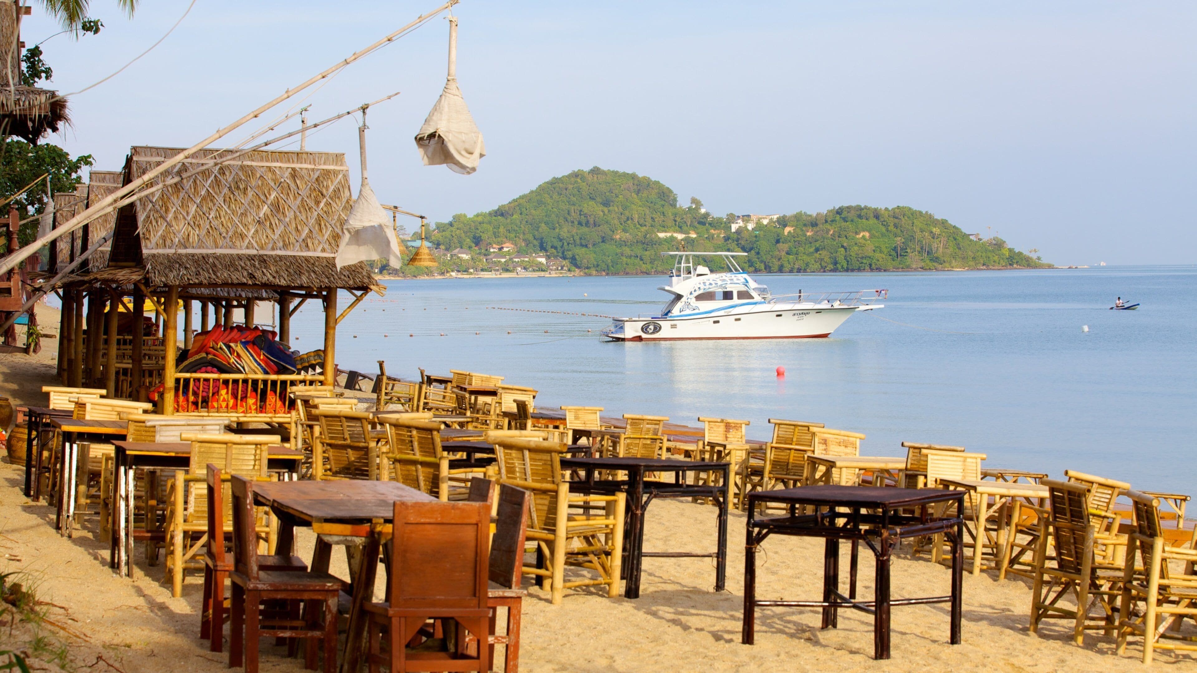 Bo Phut Beach showing tropical scenes, a beach and general coastal views