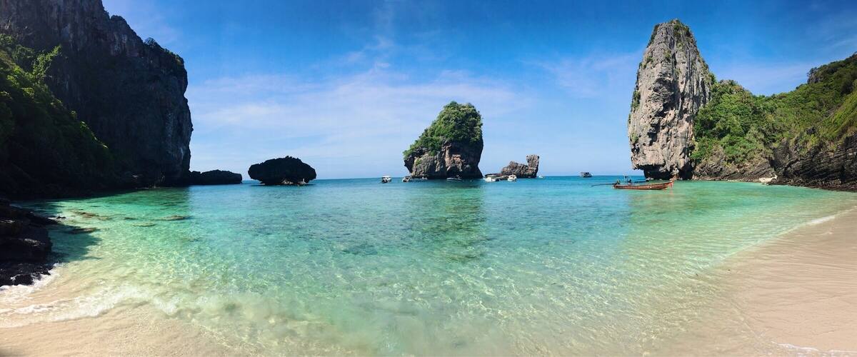 An isolated beach in Thailand is hard to come by and this one was beyond beautiful #beachbound