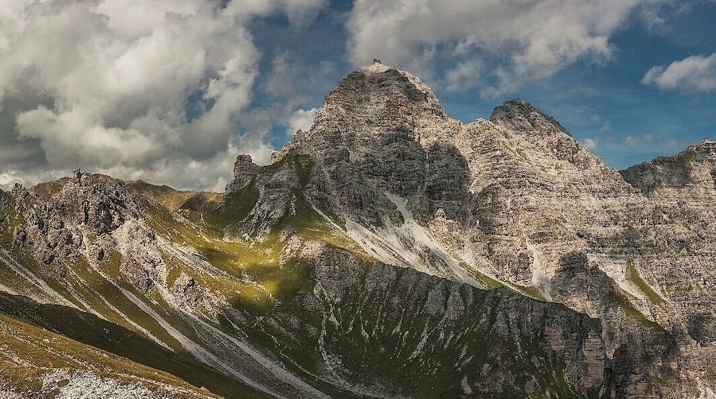 August 2017
Schlicker Seespitze, Kalkkoegel, Stubai Alps, Austria
Schlicker Seespitze is with its 2.804 meters altitude the highest peak of limestone range called Kalkkoegel. It consists of the true Dolomite and hence also called the North Tyrolean Dolomites resembling the more famous mountains in the South Tyrol land in Italy. You can reach the wonderful panorama trail using the Schlick 2000 lift from the village of Fulpmes just in the entrance of the Stubaital valley. It is the first major valley on the right when riding from Innsbruck to Italy via the Brenner saddle.